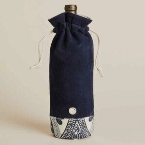 NWT 449 Single Wine Caddy in the Ashley River